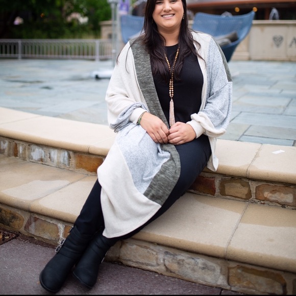 NWT Plus Size Cardigan- Color Block design - Picture 2 of 6